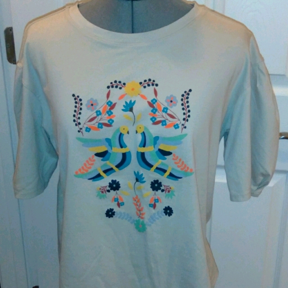 ANA SUI for UT feminine cream colored Tshirt